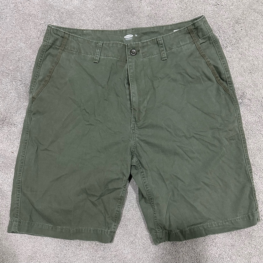 Old Navy Cargo Shorts Men’s